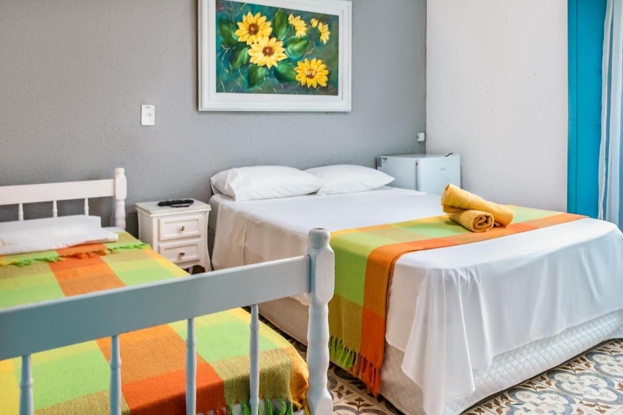 Vilarejo Praia Do Pereque Suites イリャベラ エクステリア 写真