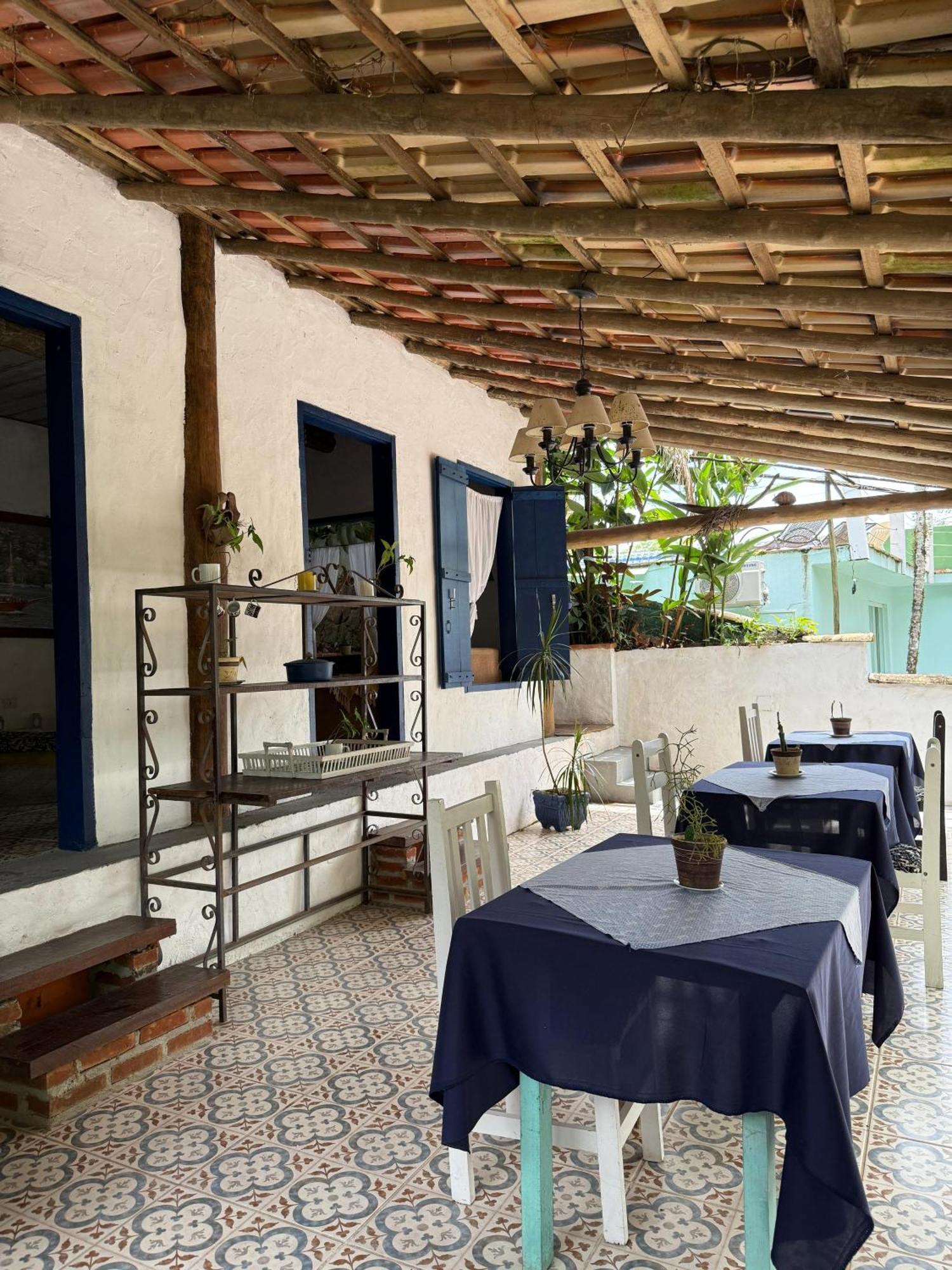 Vilarejo Praia Do Pereque Suites イリャベラ エクステリア 写真